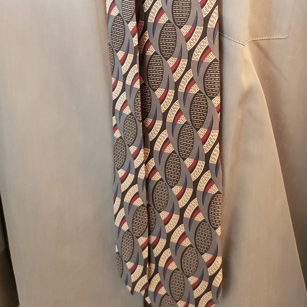 BK. Silk tie 